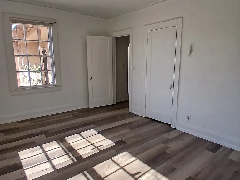 428 E Johnson Ave — Photo 5