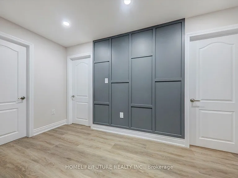 1381 Clearbrook Dr #BASEMENT — Photo 6