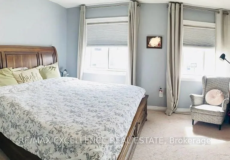 17 Fallstar Cres — Photo 12