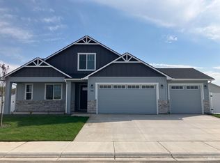 518 Brown Bear Way, Fruitland, ID 83619
