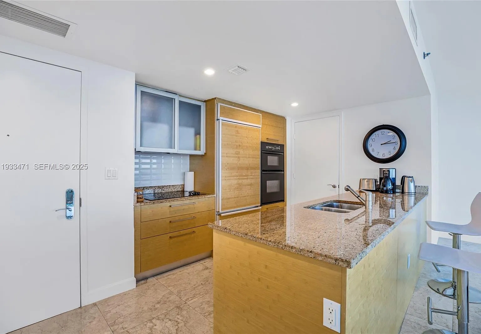 Beach Club Two Condo — Photo 4