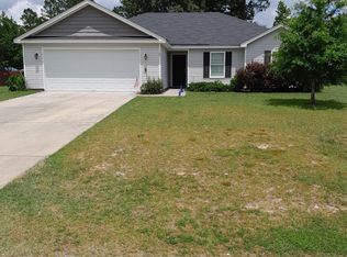 105 J R Dr, Ellabell, GA 31308