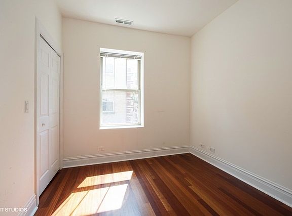4th image of 5344 N Winthrop Ave APT 2E
