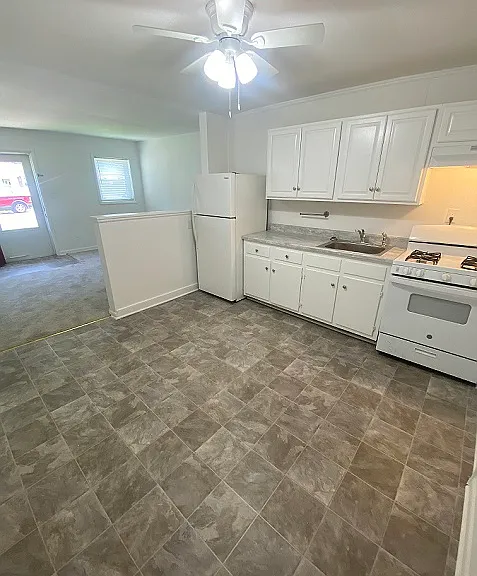 435 Smiley Rd — Photo 5