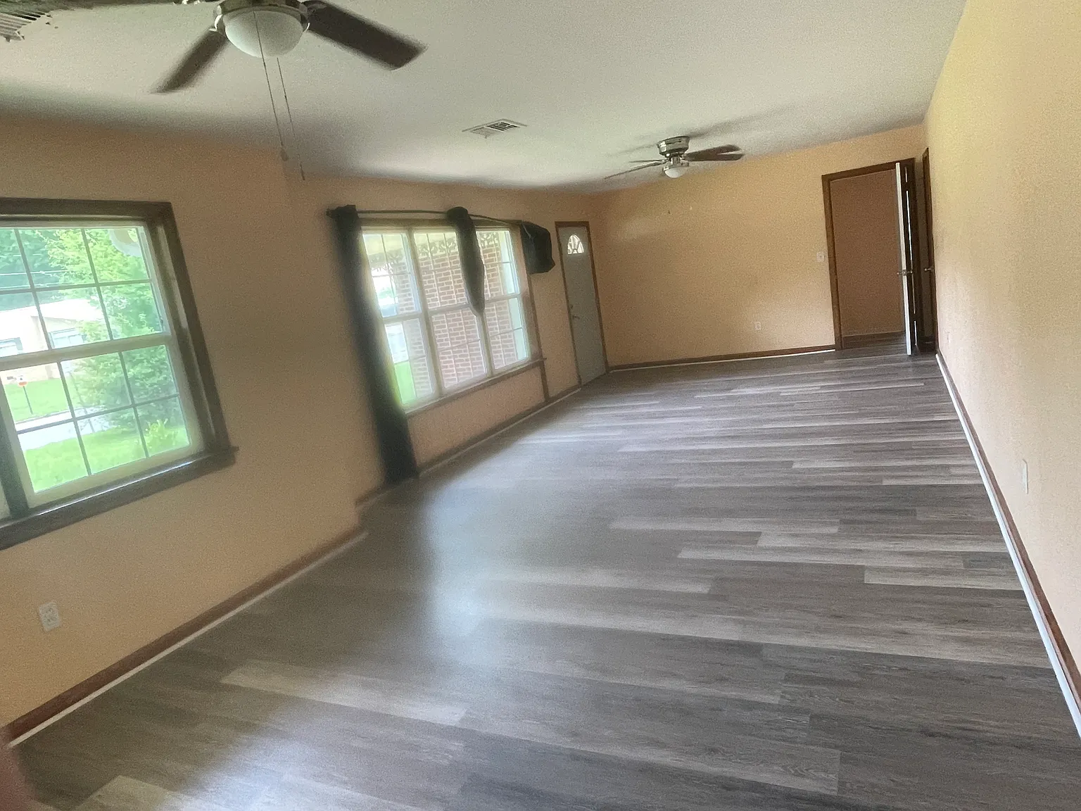 3 bed, 2276 sqft, $1,600 — Photo 4