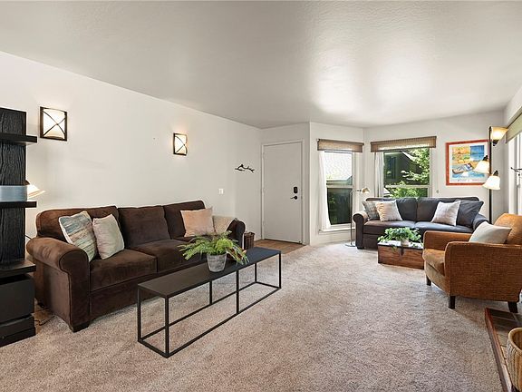 5th image of 136 Juanita Dr Unit 53