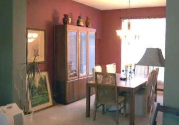 3 bed, 2.5 bath, 2664 sqft, $3,500 — Photo 2