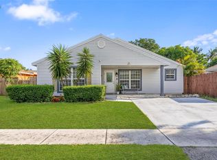 8660 SW 16th St, Pembroke Pines, FL 33025