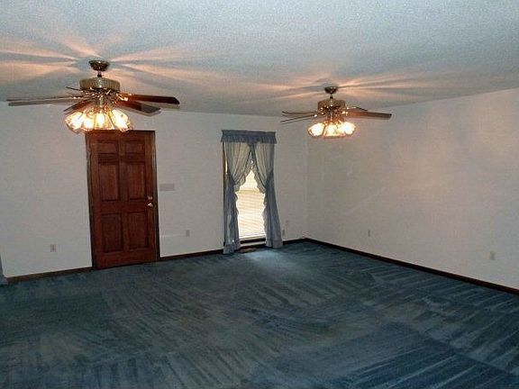 5th image of 4750 Riverbirch Dr