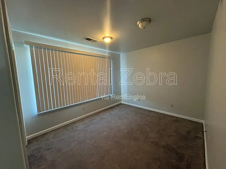 2951 Willowbrook Dr #B — Photo 6