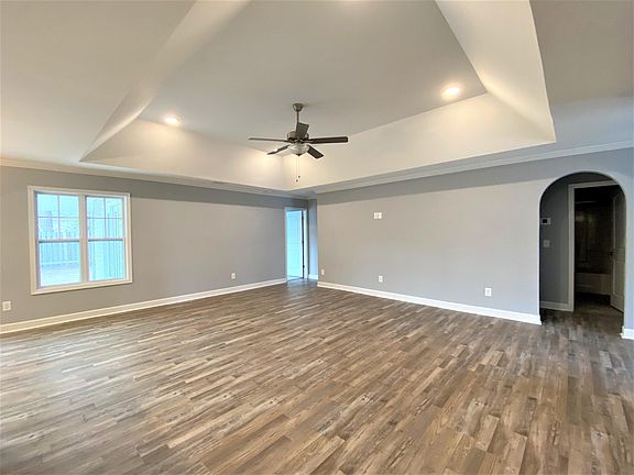 3rd image of 1302 Windsor Pines Ct