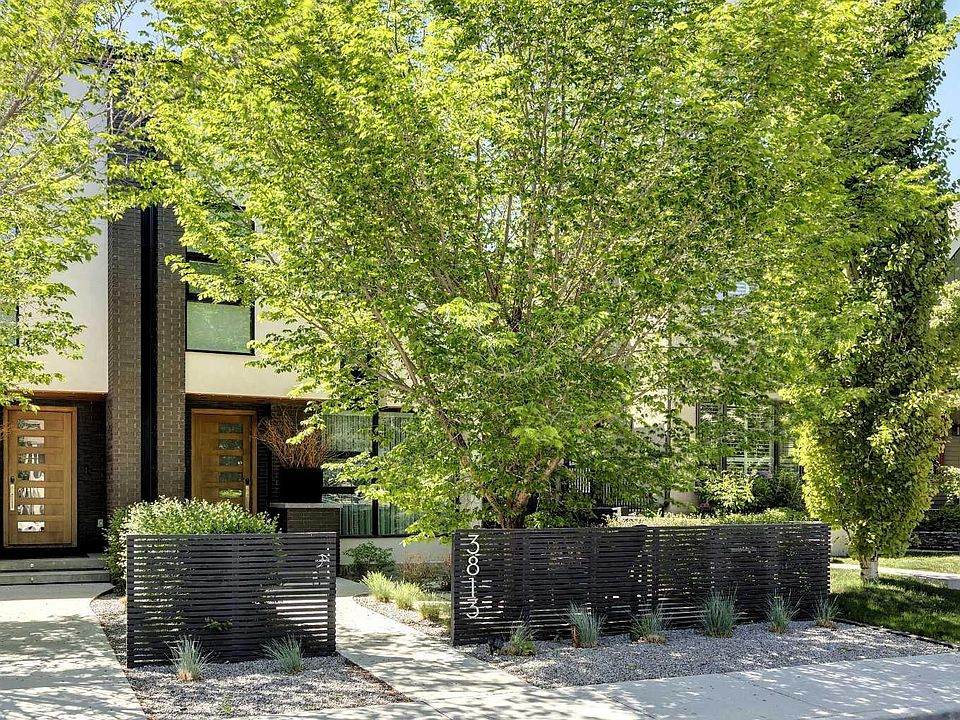 1st image of 3813 1a St SW