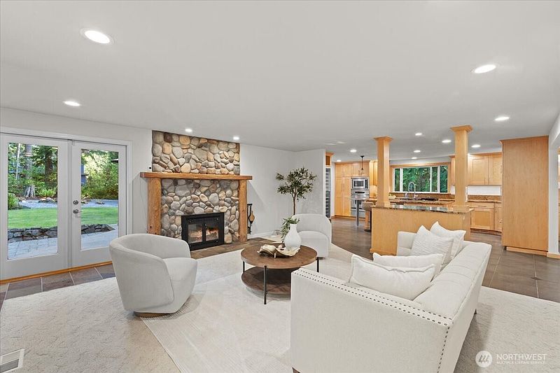 5th image of 26069 SE 154th Street