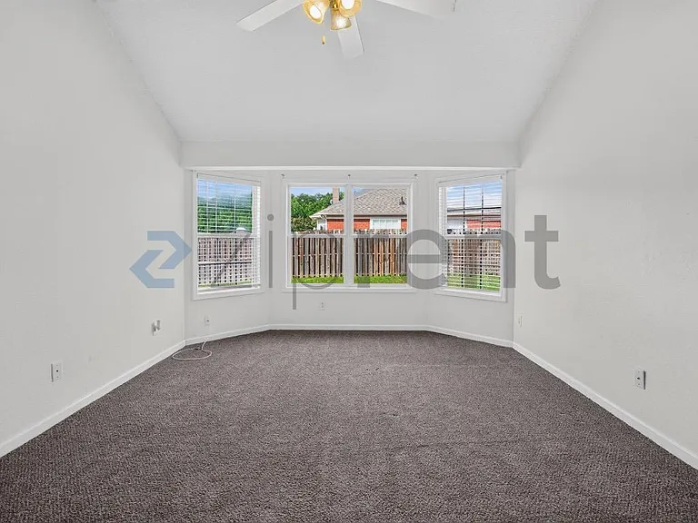 2882 Newtons Crest Cir — Photo 22