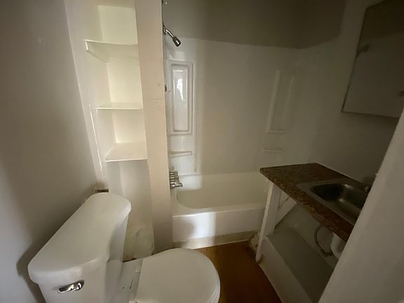 4th image of 4231 W 24th St #1