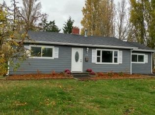 1740 SE 4th Ave, Oak Harbor, WA 98277