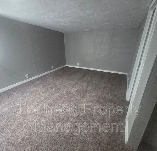 119 W 79th Ter — Photo 14