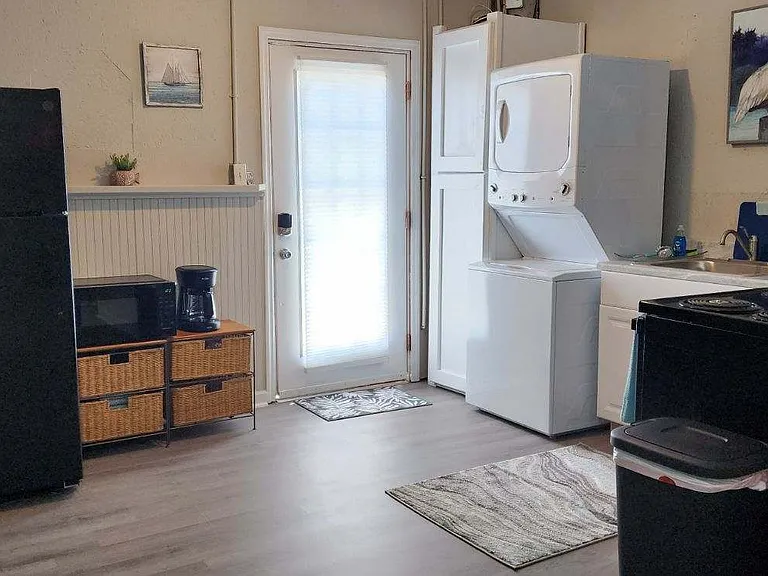 5845 Garcon Blvd #B — Photo 18