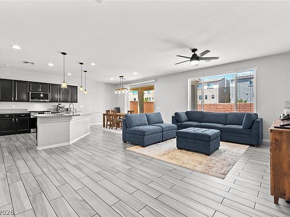 2nd image of 8106 Diggy Ave