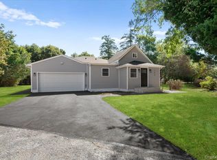 145 Monroe Dr, Mastic Beach, NY 11951