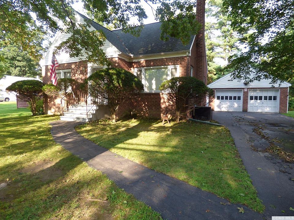 2nd image of 62 Campbell Ave