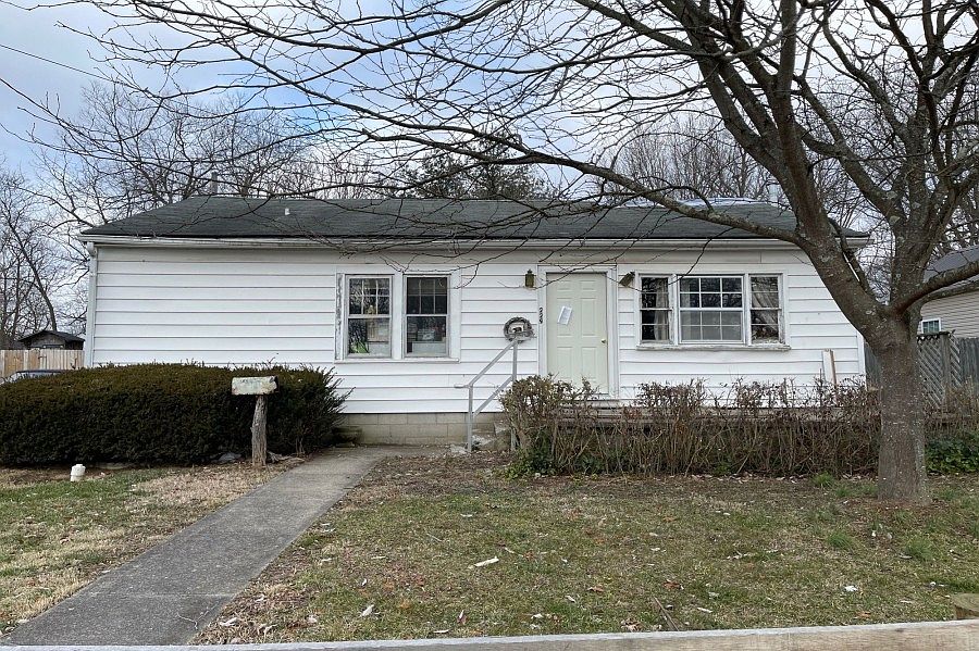 1st image of 229 Lilleston Ave