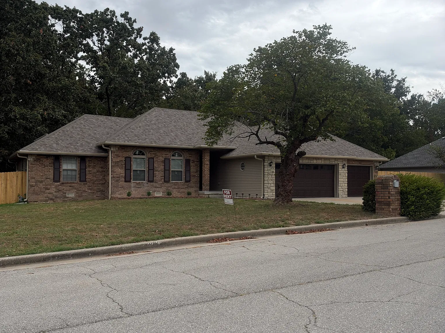 3 bed, 2088 sqft, $1,750 — Photo 1