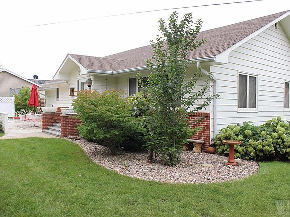 3rd image of 1409 Avenue K
