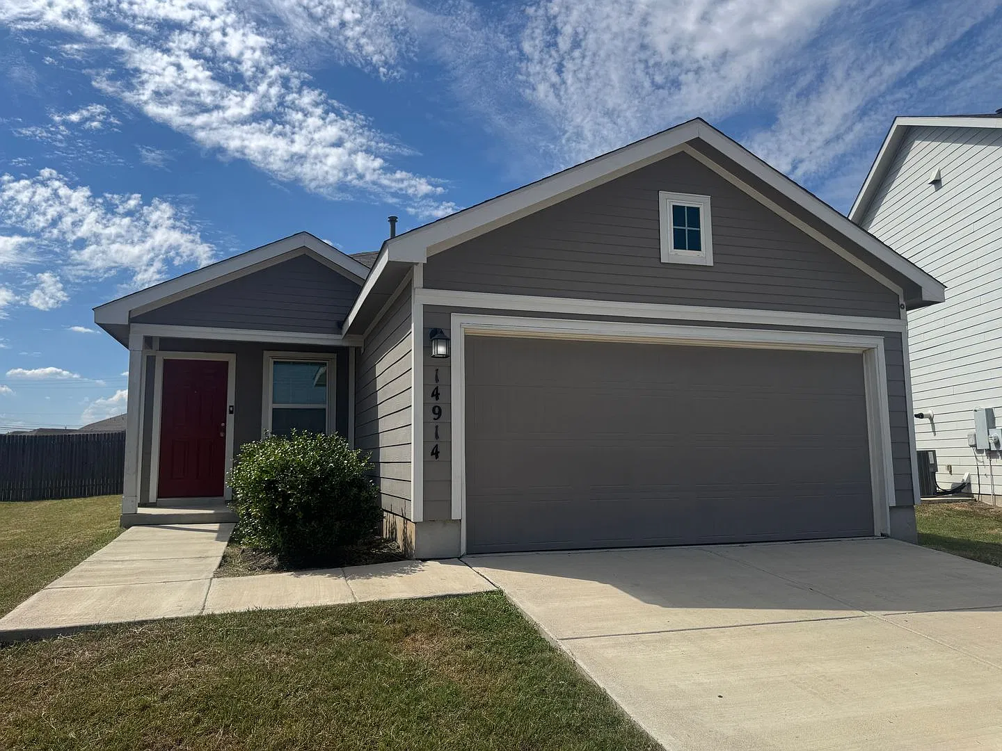 4 Bedroom/2 Bath With an Endless Backyard! — Photo 1
