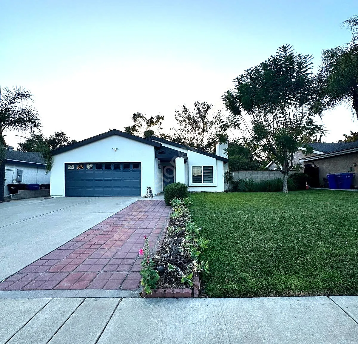 3 bed, 1574 sqft, $3,395 — Photo 1