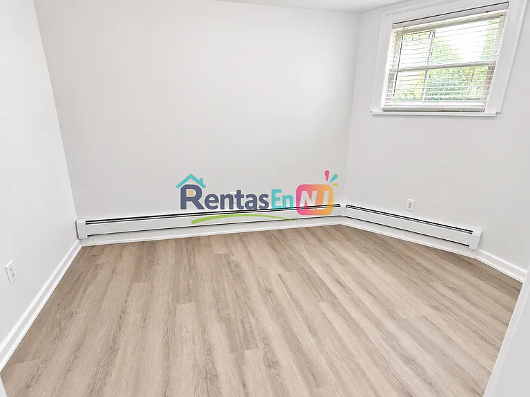 121 Brookside Ave #1G — Photo 7