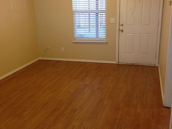3rd image of 1425 W Sligo St APT 5
