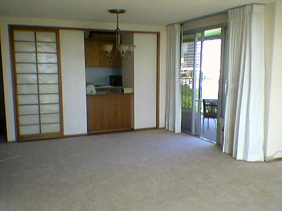 Spacious living dining area with two lanais.