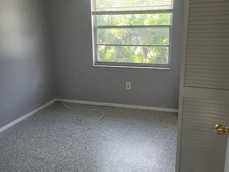 5845 Fairfield Ave S #8 — Photo 8
