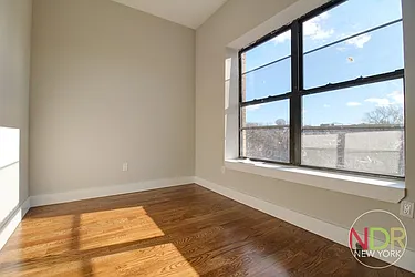 Rented by Next Door Realty NYC