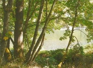 1085 Greentree Loop, Grants Pass, OR 97527