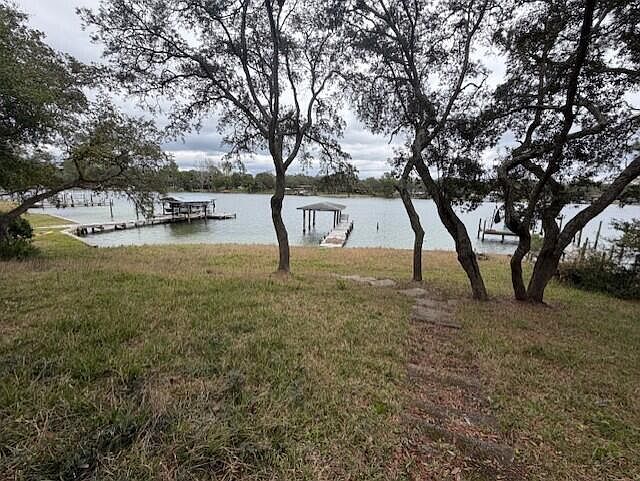 2nd image of 509 Pocahontas Dr