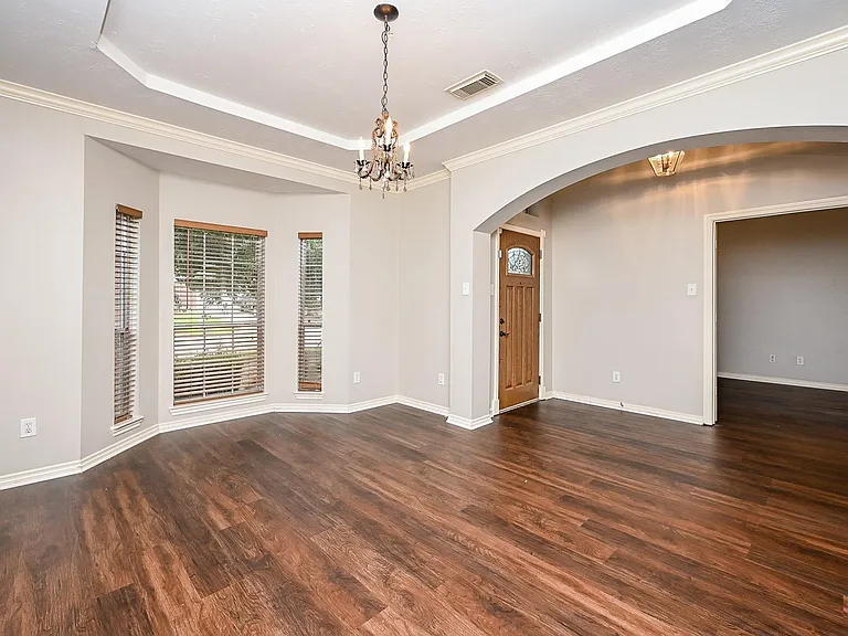 8135 Cove Timbers Ln — Photo 4