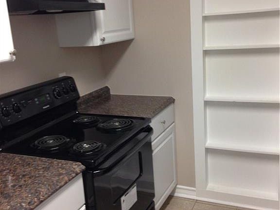 5th image of 519 W Lookout Dr APT 216