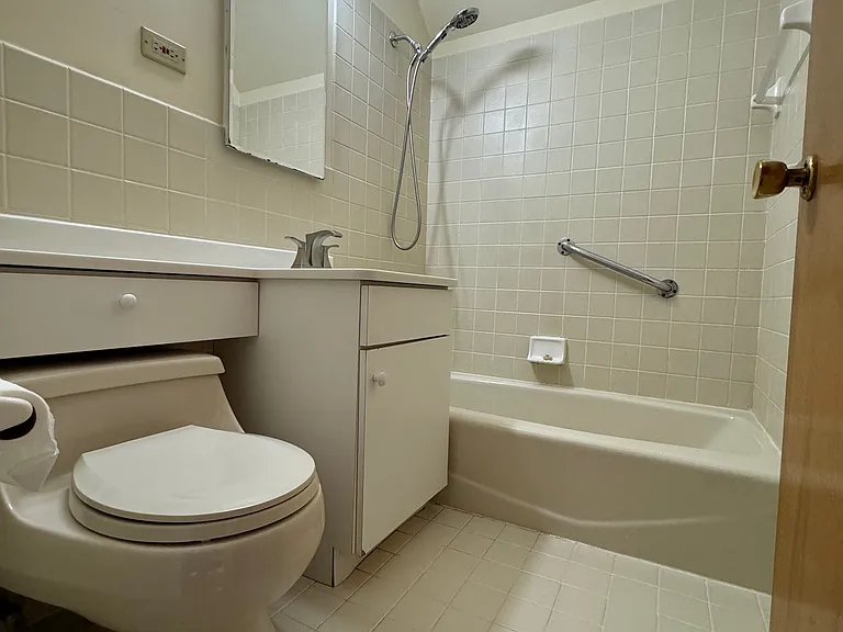 915 S Washington Ave — Photo 25