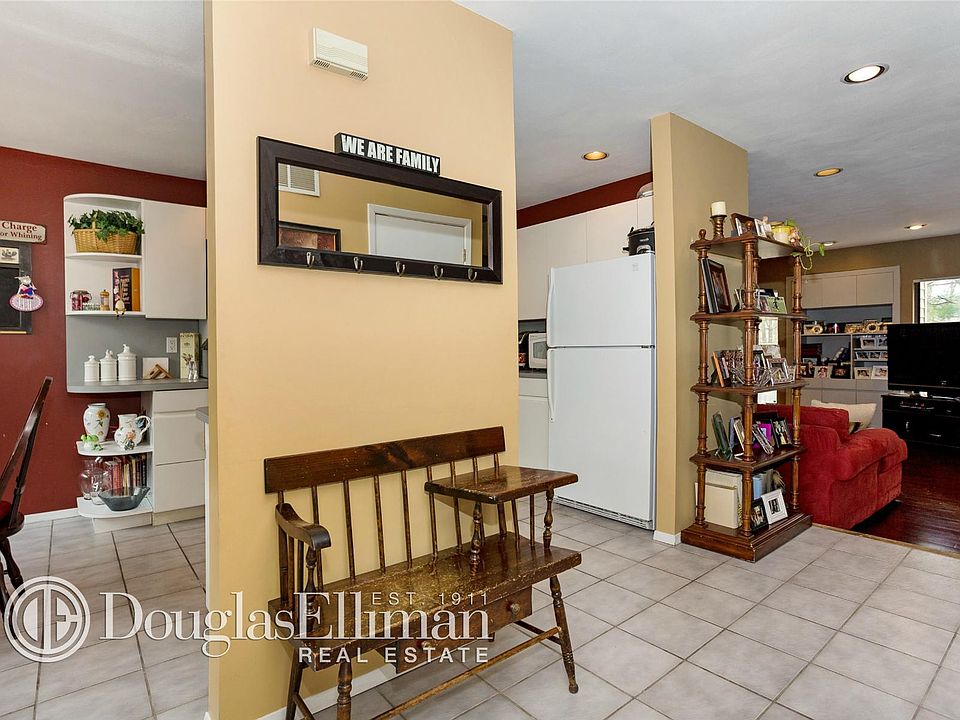 3 Villas Cir, Melville, NY 11747 Zillow
