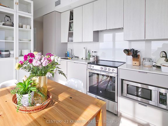 2nd image of 3883 Quartz Rd #5609