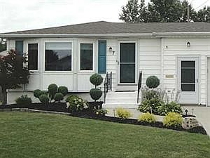 2nd image of 7 Samantha Way