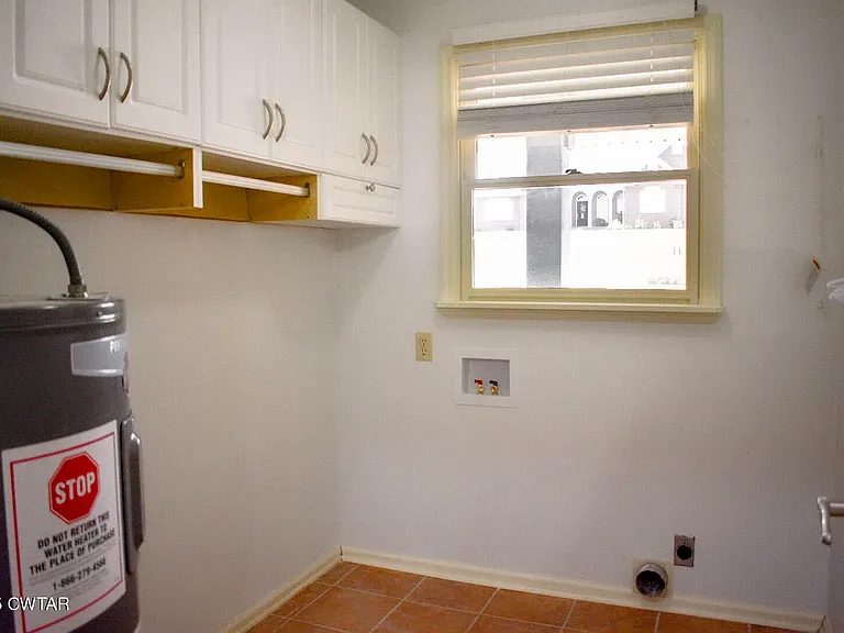 612 Wynridge Dr — Photo 13