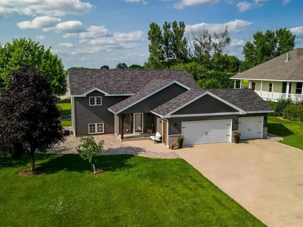 206 Smith St NW, Mapleton, MN 56065