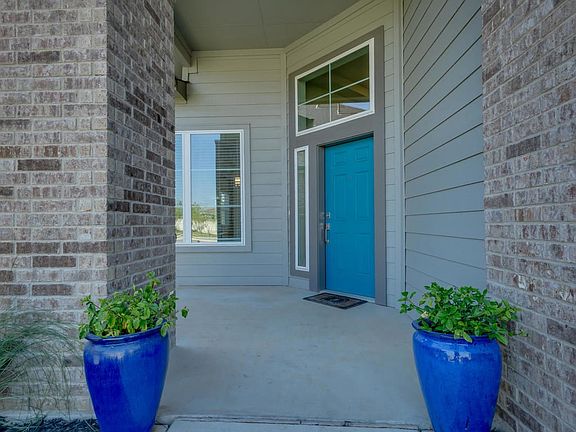 3rd image of 7324 Lombard Ln