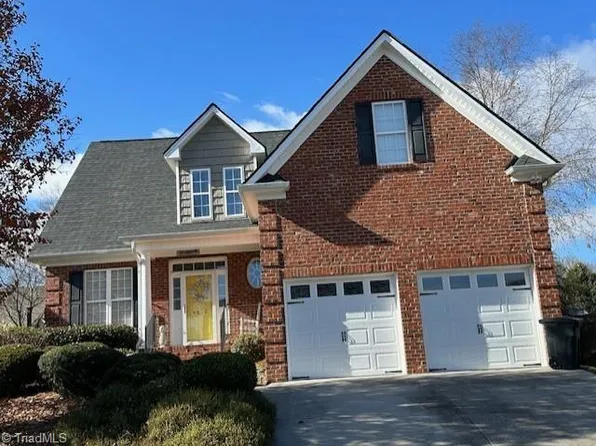 4612 Center Rock Ct, Winston Salem, NC 27127