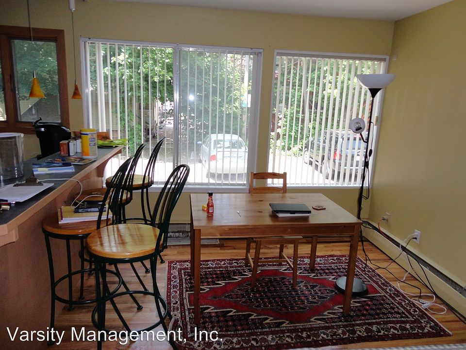 1st image of 1015 Vaughn St APT 03