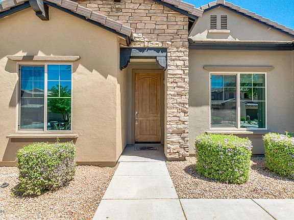 4th image of 3762 E Zachary Dr