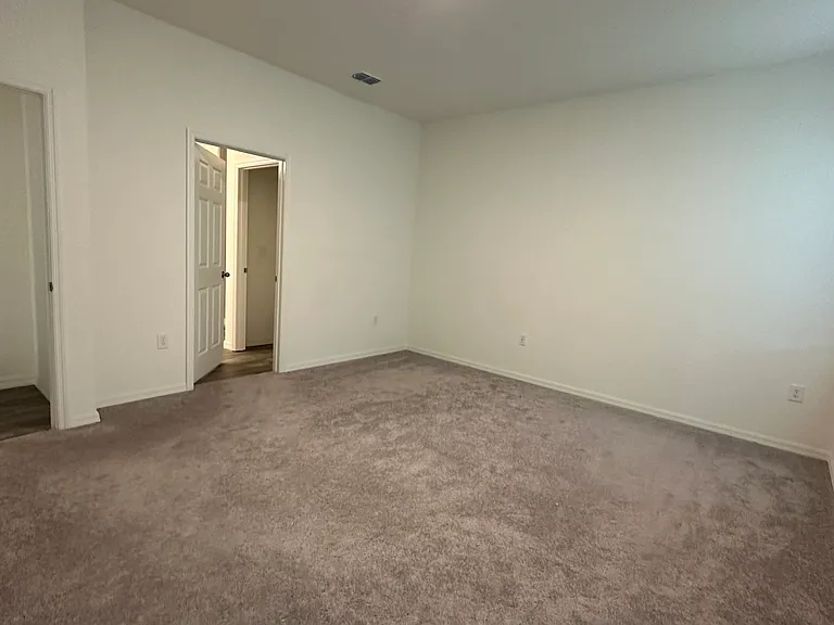 9750 SW 42nd Ave — Photo 10